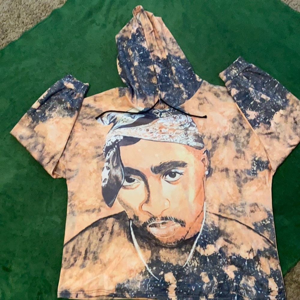 TUPAC HOODIE